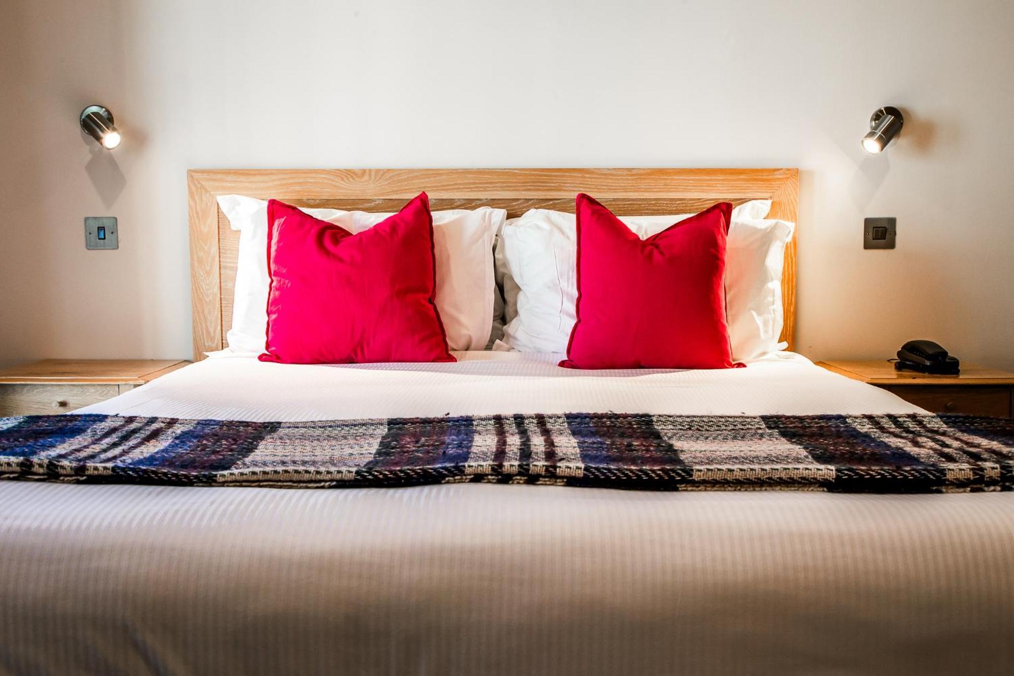 County Hotel Τσέλμσφορντ Εξωτερικό φωτογραφία
